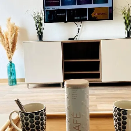 Daire Penthouse De Standing: Vue Paris- 10min De L'aeroport - Parking Gratuit *